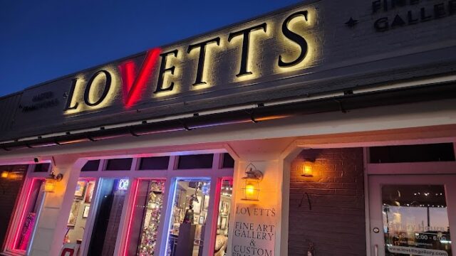 Lovetts Gallery (Claim Me!)